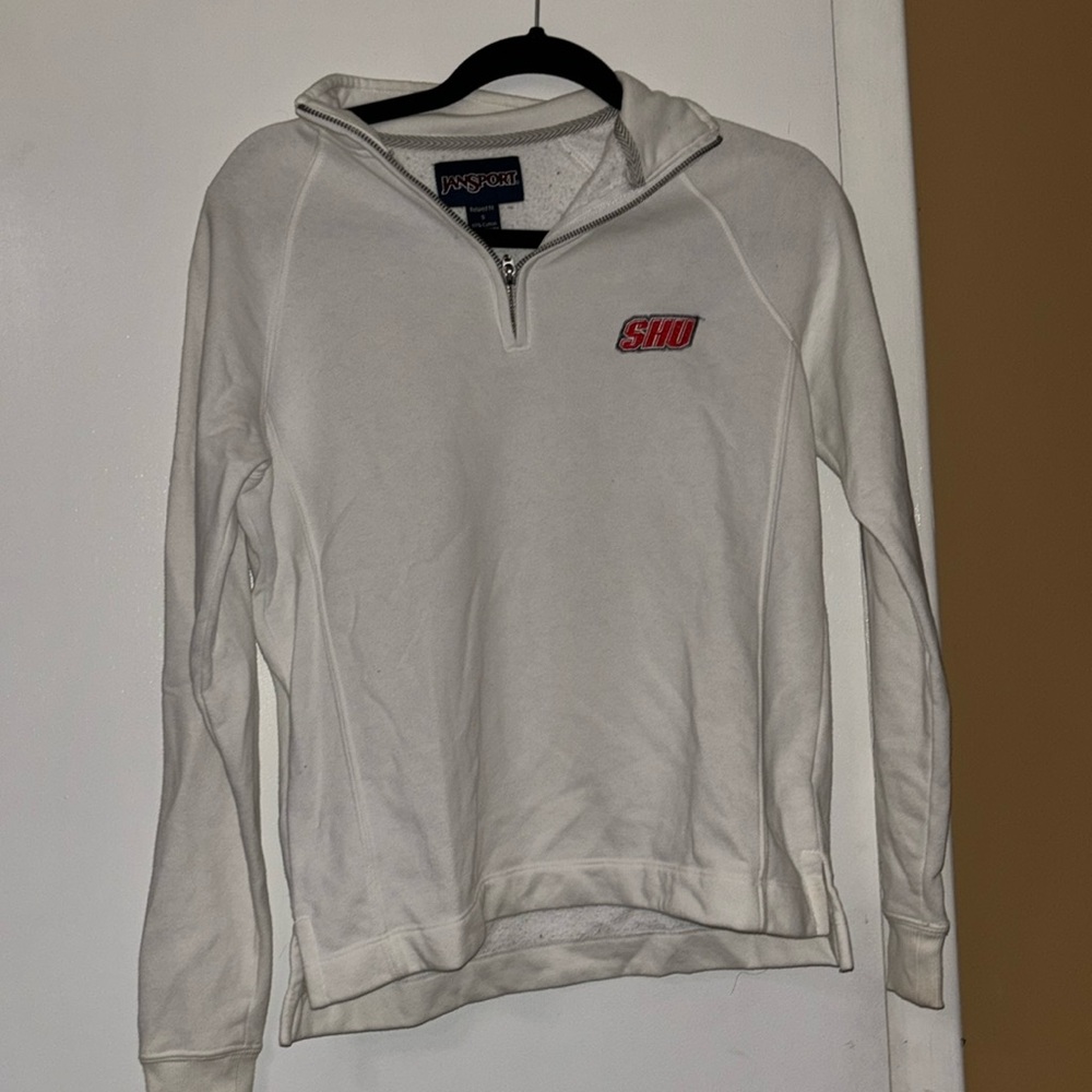 Sacred Heart University Quarter Zip In white